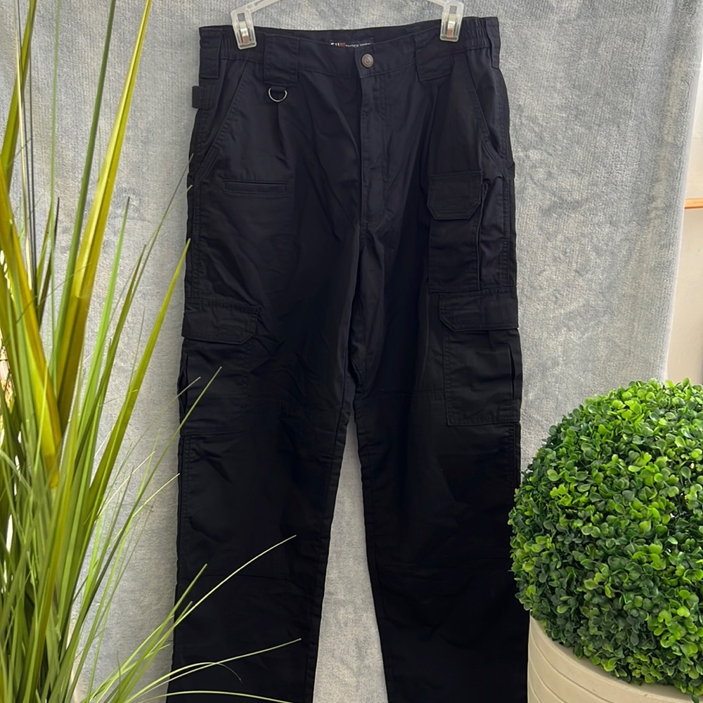 5.11 tactical series cargo pants size 30/30 for men